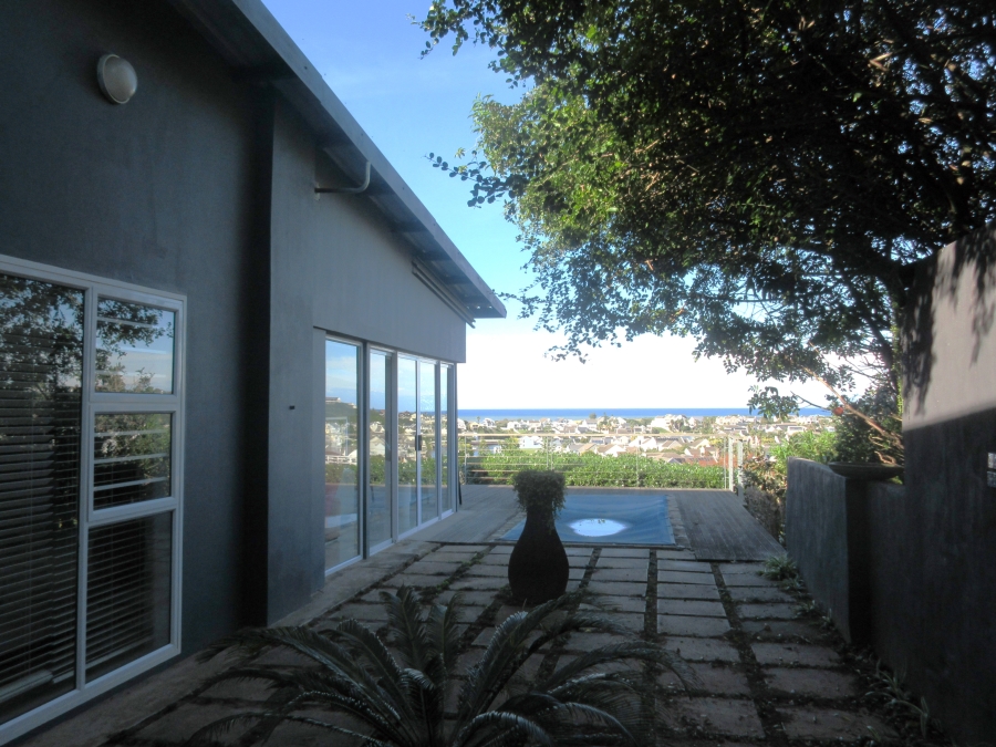 4 Bedroom Property for Sale in East Bank Eastern Cape